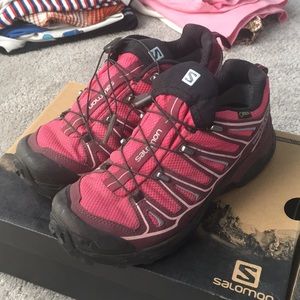 Salomon Women's X Ultra 3 Gore-Tex Hiking Shoes